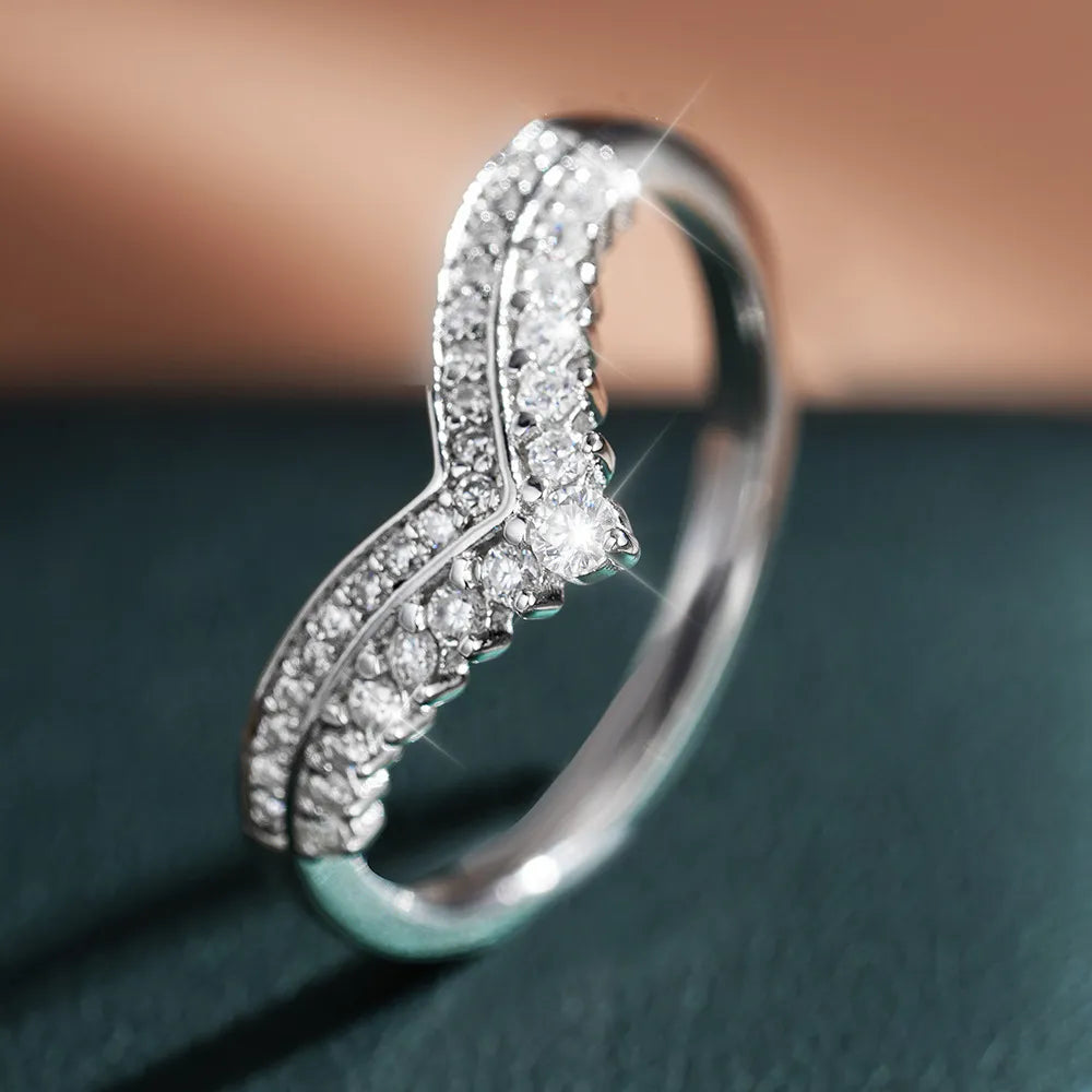 Heart Crown Ring 925 Sterling Silver Moissanite Curved Double Row Design