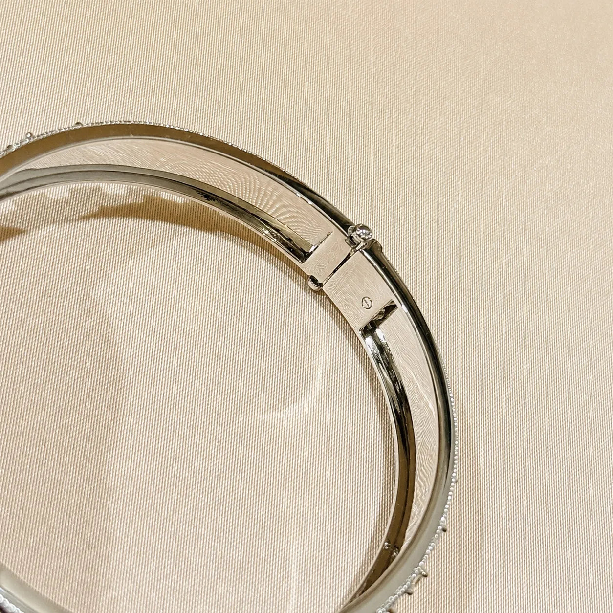 Engraved Bangle Bracelet 925 Sterling Silver Cubic Zirconia Italian Inspired Pattern