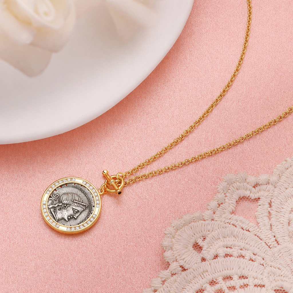 925 Sterling Silver Victoria Coin Pendant Necklace