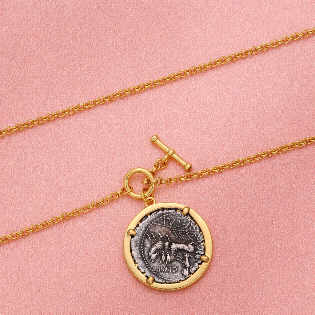 925 Sterling Silver Victoria Coin Pendant Necklace